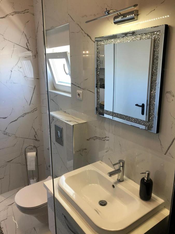 Ferienwohnung Apartman Luce Bibinje Exterior foto